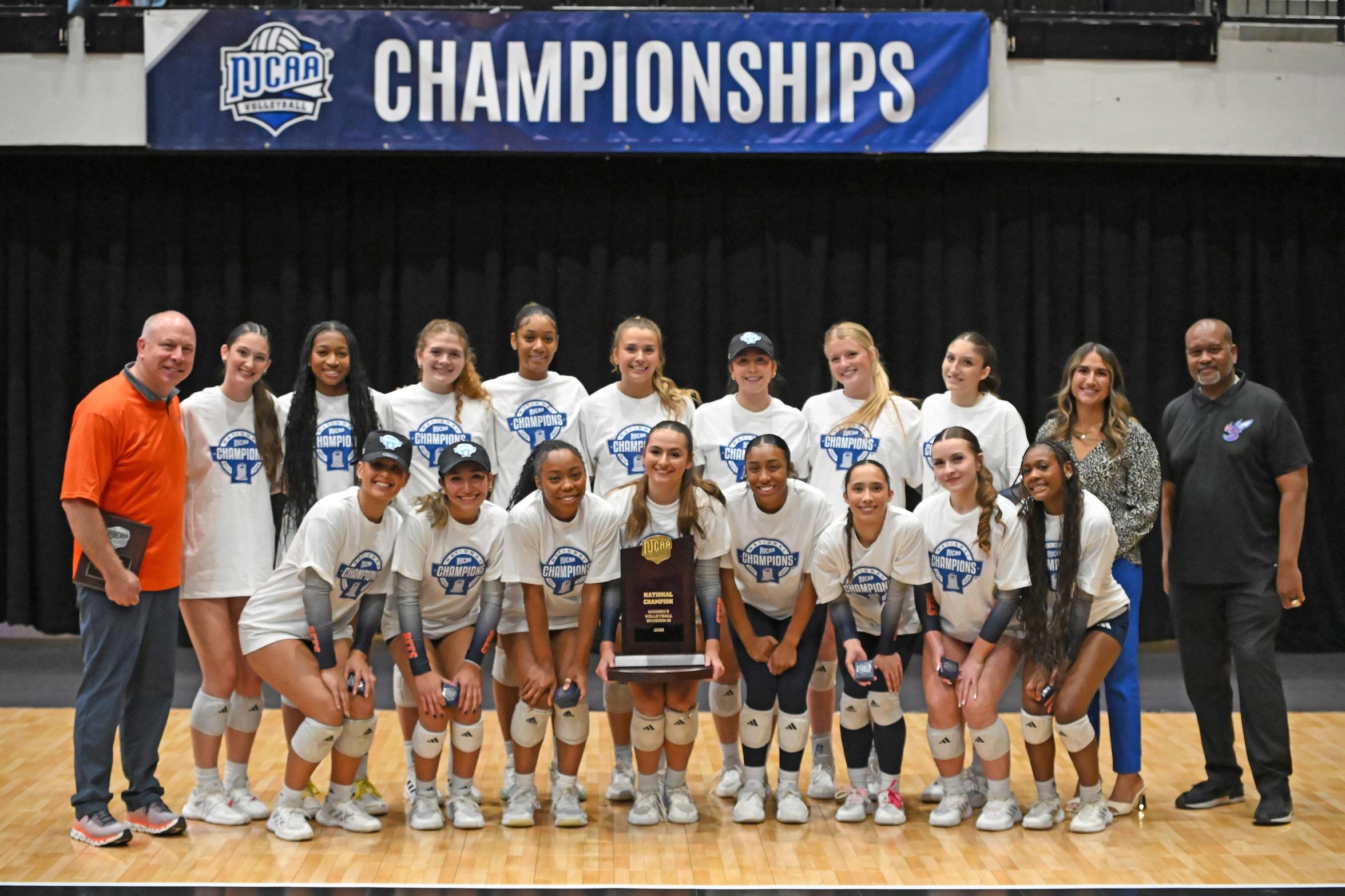 Sweet 3-Peat: Eastfield Volleyball Wins National Championship